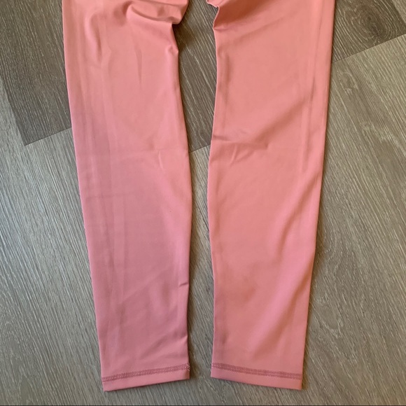 NEW!!kittenish Ruched premium leggings - Picture 11 of 14